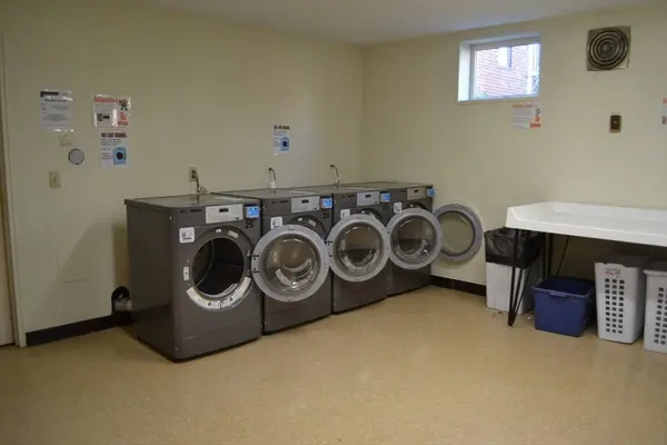 234 Regency Park Dr #234, Agawam, MA 01001