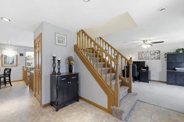 54 Helen St, Chicopee, MA 01020