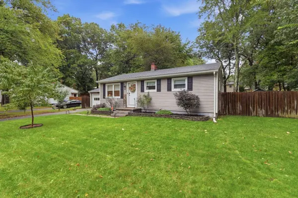 91 Hudson St, Springfield, MA 01118