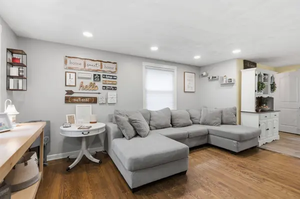91 Hudson St, Springfield, MA 01118
