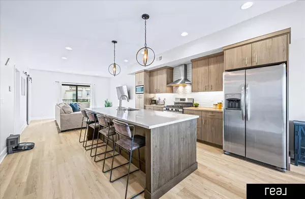 1021 Park Avenue, Omaha, NE 68105