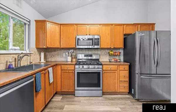 11019 Weber Street, Omaha, NE 68142