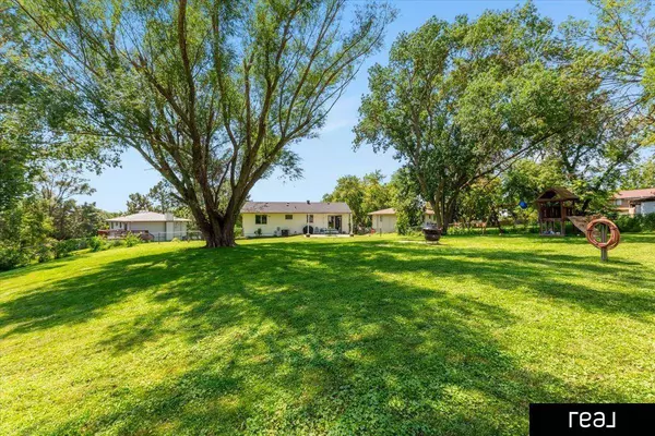 11927 N 157 Circle, Bennington, NE 68007