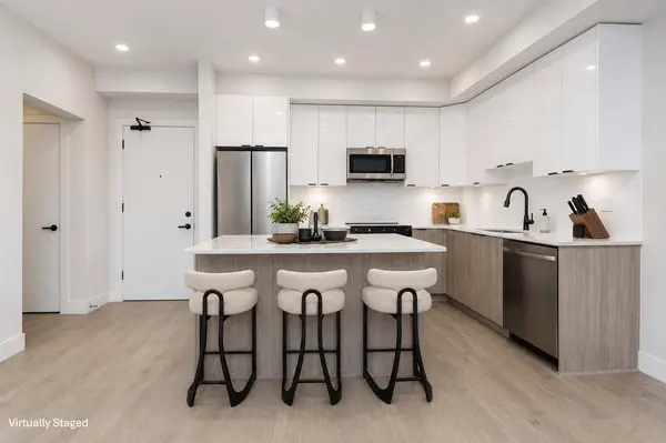 13458 95 AVE #422, Surrey, BC V3V 0H1
