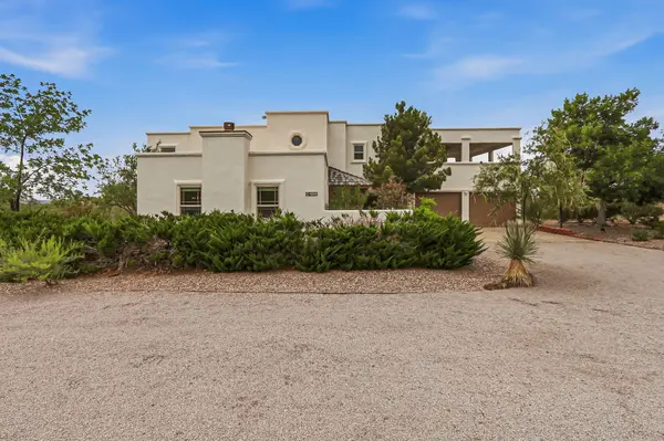 4800 Gamble Ct, Las Cruces, NM 88011-9647