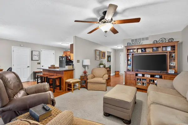 1017 Tanbark Road, Lexington, KY 40515