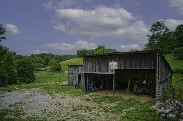 8228 Highway 705, West Liberty, KY 41472