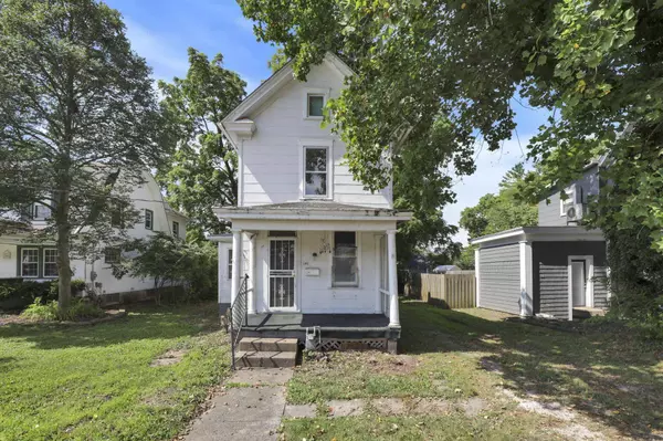 141 W Waterloo Street, Canal Winchester, OH 43110