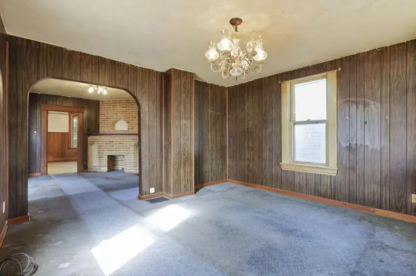 141 W Waterloo Street, Canal Winchester, OH 43110