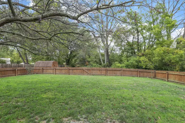 295 Old Coach Place, Canal Winchester, OH 43110