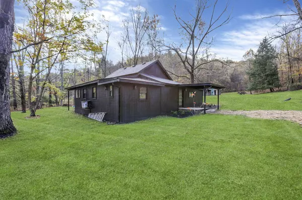 11912 State Route 691, Nelsonville, OH 45764