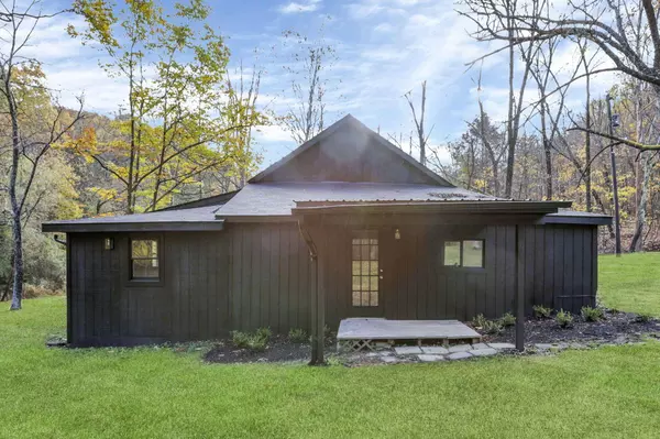 11912 State Route 691, Nelsonville, OH 45764