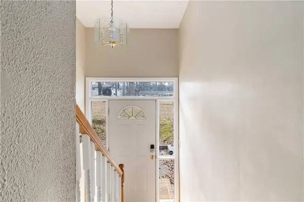 1962 Maple DR NW, Kennesaw, GA 30144