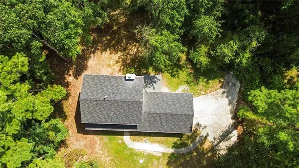 145 Huntcliff CT, Fayetteville, GA 30214