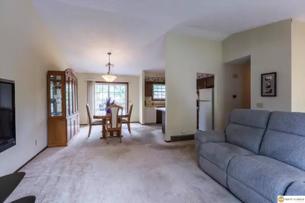 2204 Coventry Drive, Bellevue, NE 68123