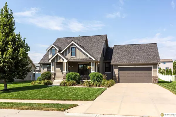 18628 Emiline Street, Omaha, NE 68136