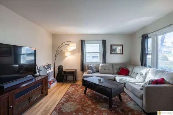 9211 Fowler Circle, Omaha, NE 68134