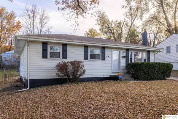 9211 Fowler Circle, Omaha, NE 68134