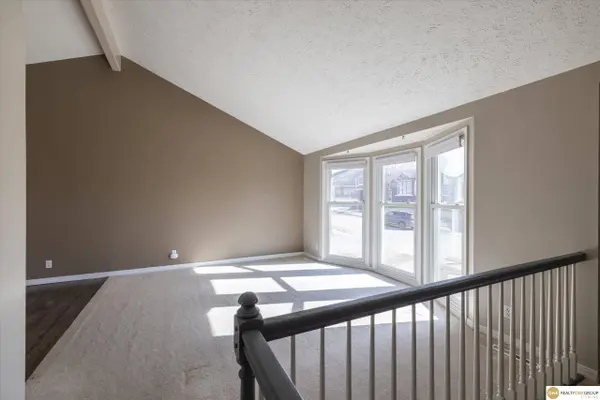 15526 Newell Street, Omaha, NE 68138