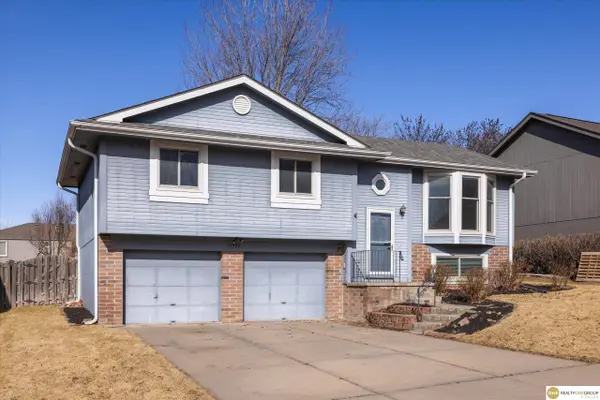 15526 Newell Street, Omaha, NE 68138