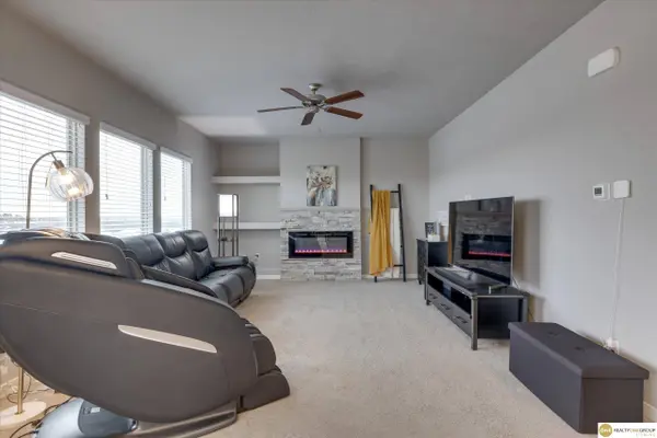1928 Canyon Street, Bellevue, NE 68123