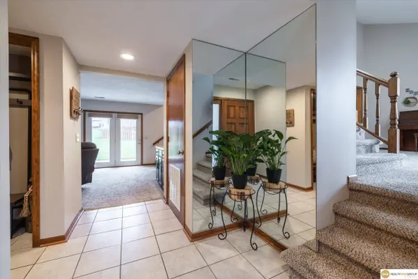 747 N 155 Avenue, Omaha, NE 68154