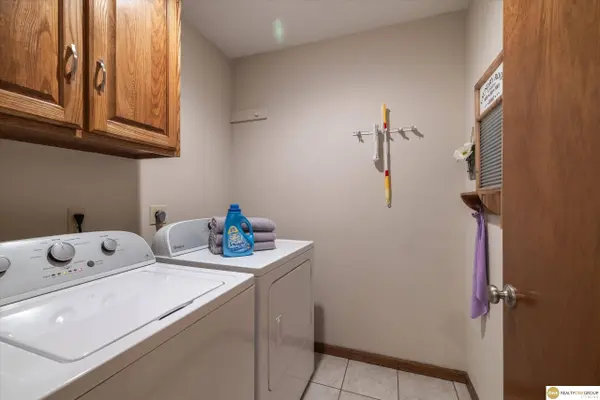 747 N 155 Avenue, Omaha, NE 68154