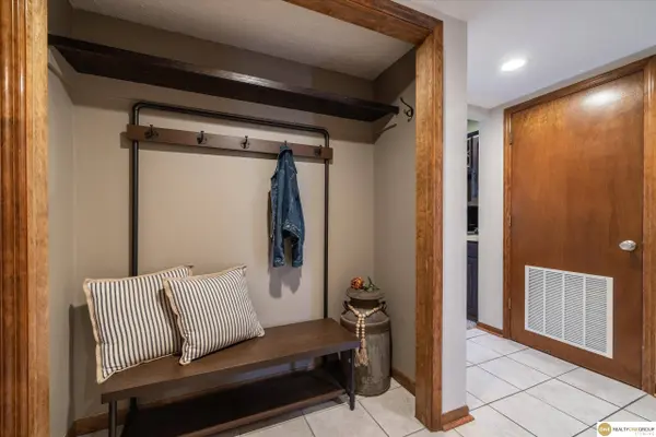 747 N 155 Avenue, Omaha, NE 68154