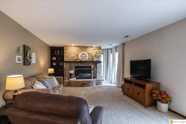 747 N 155 Avenue, Omaha, NE 68154