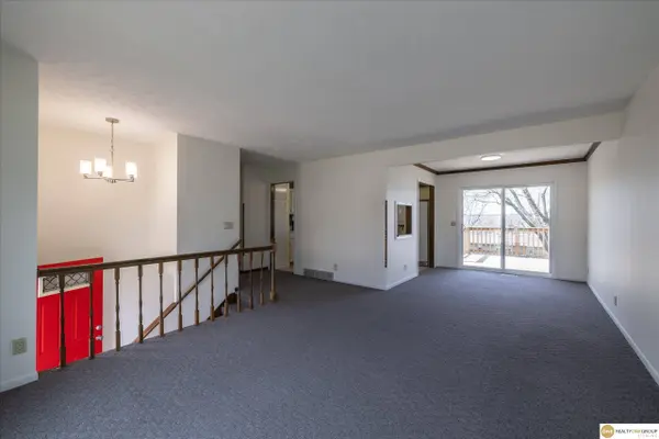 5614 N 80 Street, Omaha, NE 68134