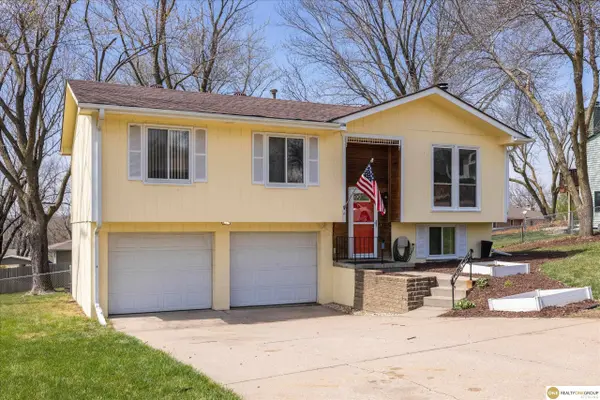 5614 N 80 Street, Omaha, NE 68134