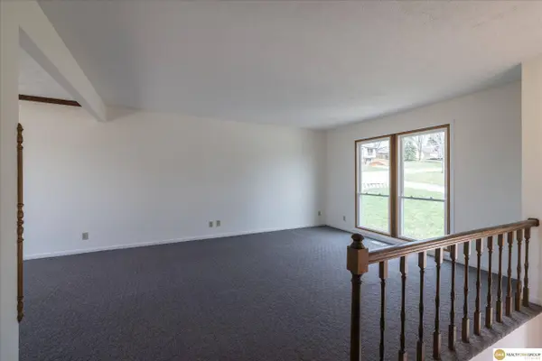 5614 N 80 Street, Omaha, NE 68134