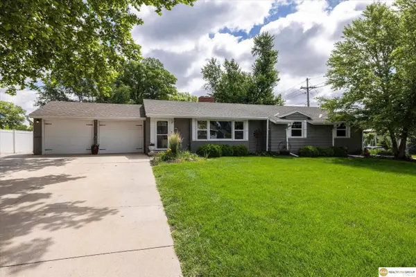 3341 S 120 ST, Omaha, NE 68144