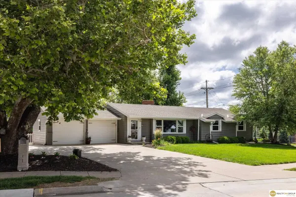 3341 S 120 ST, Omaha, NE 68144
