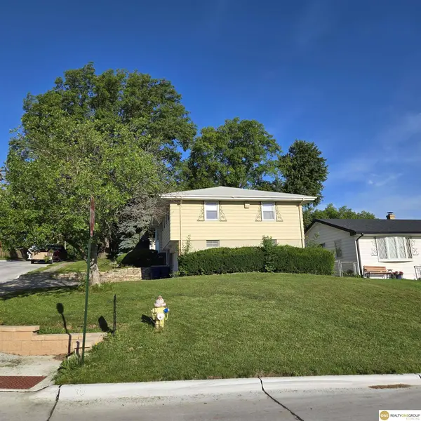 7804 Seymour ST, Ralston, NE 68127