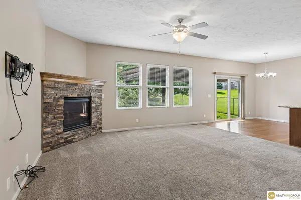 16519 Dora Hamann PKWY, Omaha, NE 68116