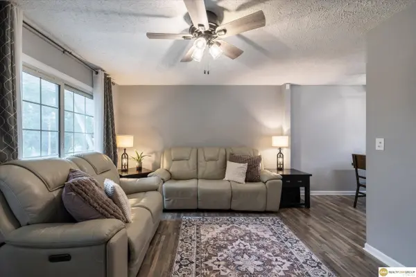 7709 S 42 ST, Bellevue, NE 68147