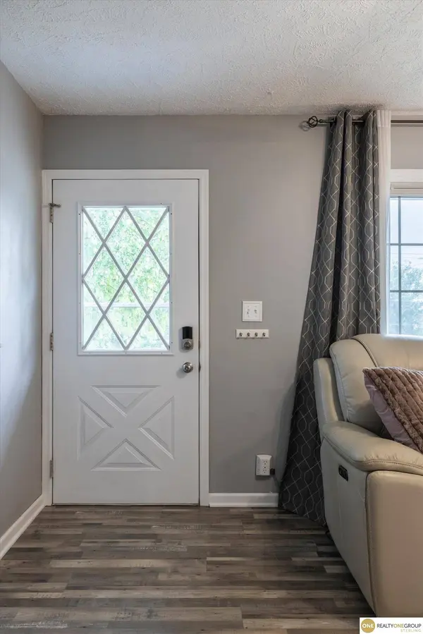 7709 S 42 ST, Bellevue, NE 68147