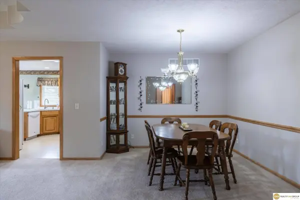 13502 Camden AVE, Omaha, NE 68164