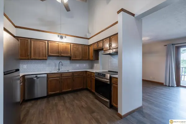 5014 S 83 TER, Ralston, NE 68127