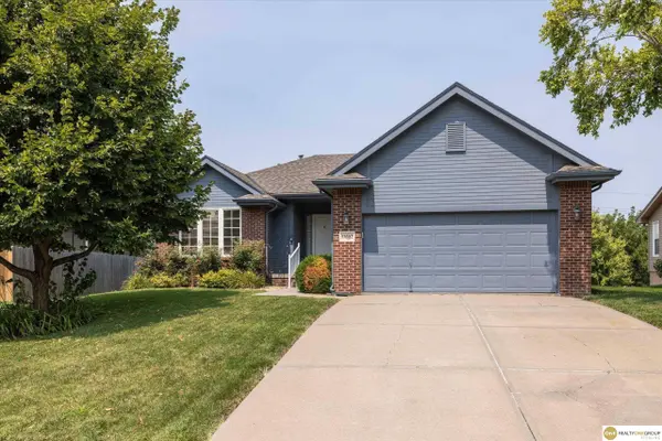 13502 Camden AVE, Omaha, NE 68164