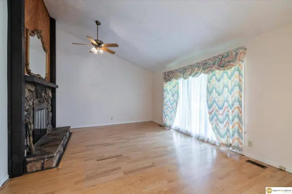 10636 Spaulding CIR, Omaha, NE 68134