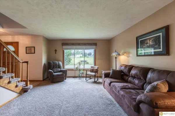 9005 Washington ST, Omaha, NE 68127
