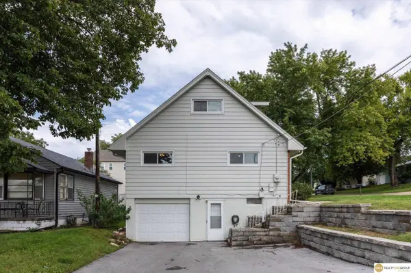 3222 S 59th ST, Omaha, NE 68106
