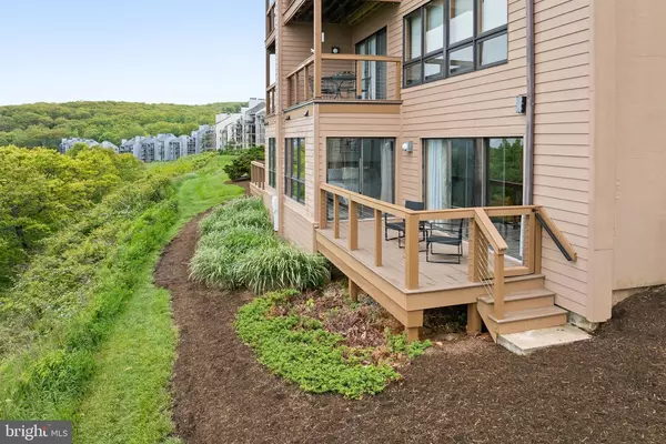 1545 Cliffs, Roseland, VA 22967