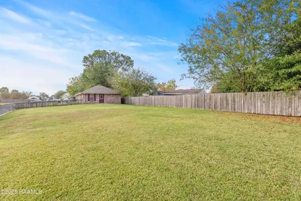 105 E Pamela DR, Lafayette, LA 70506