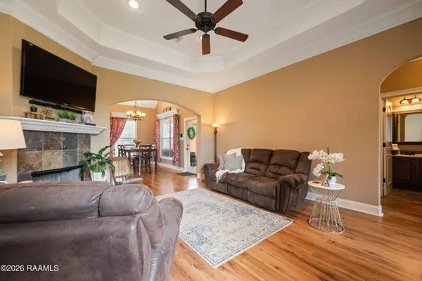 111 Silver Glen DR, Scott, LA 70583