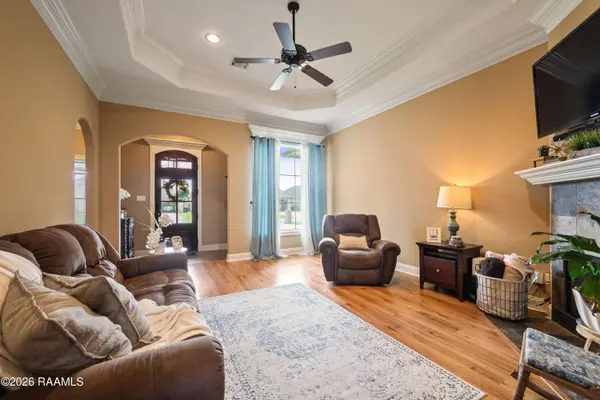 111 Silver Glen DR, Scott, LA 70583