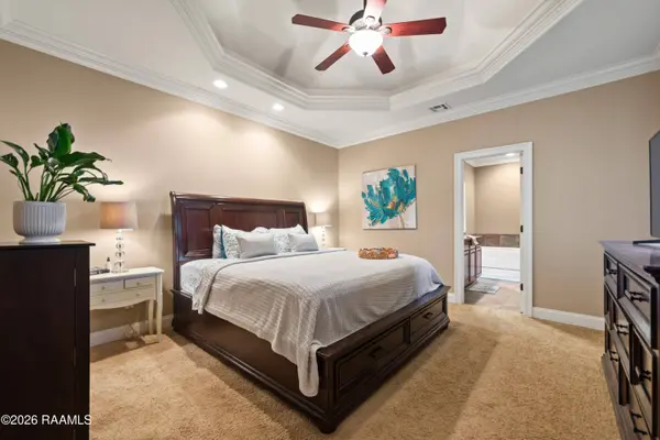 111 Silver Glen DR, Scott, LA 70583