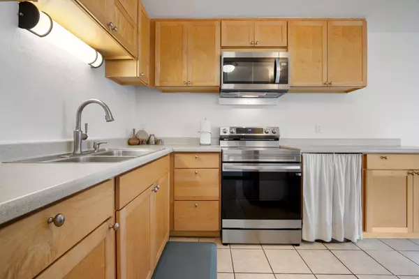 7 Kaiau Pl #6, Kihei, HI 96753